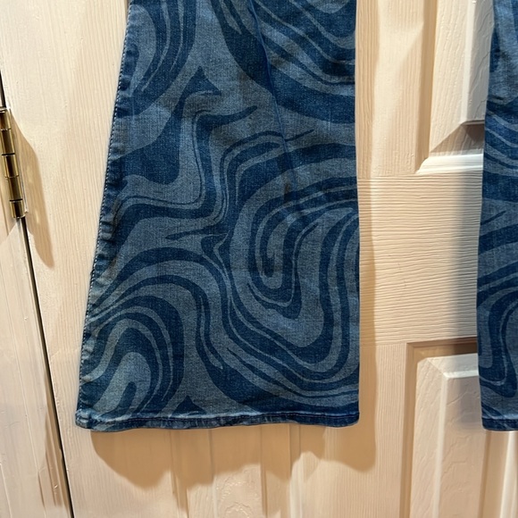 Jeans - Picture 6 of 7